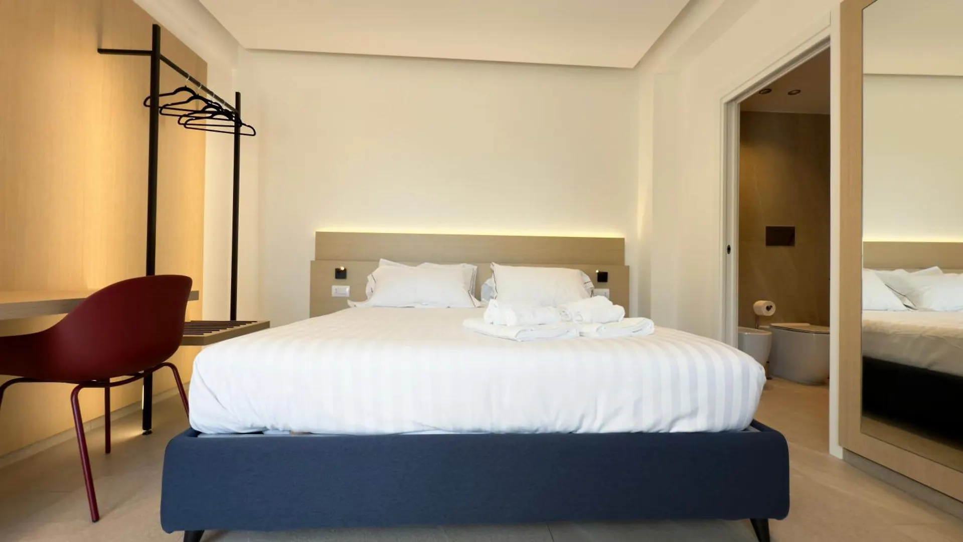 ゲストハウス Regina Elena Luxury Apartments モンデッロ イタリア