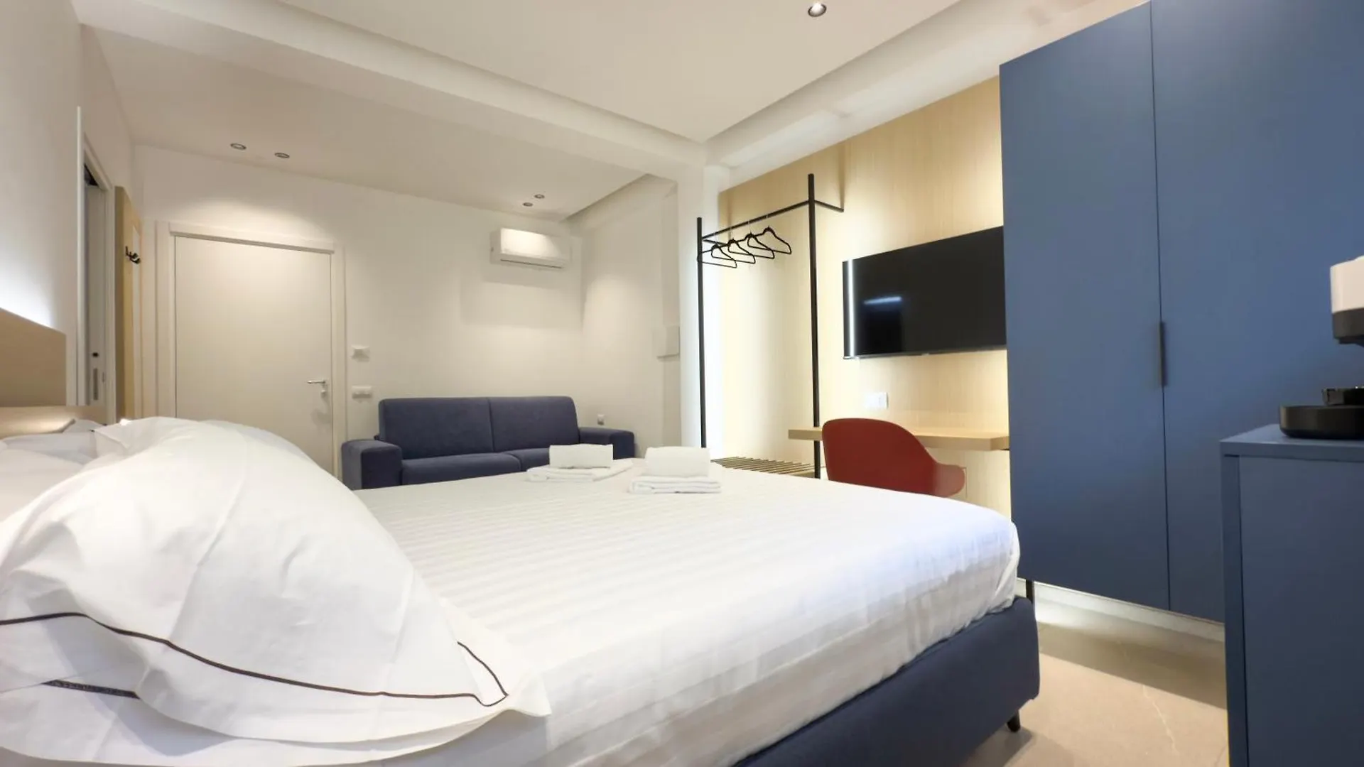 ゲストハウス Regina Elena Luxury Apartments モンデッロ